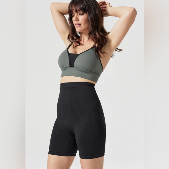 BLANQI Postpartum Belly Support Girlshort in Black and Pale Nude - Picture 6 of 8